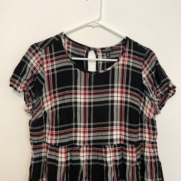 TORRID 00 Plus Size Black Red Plaid Shirred Hem Top Short Sleeve Babydoll 10 M L - Picture 5 of 14